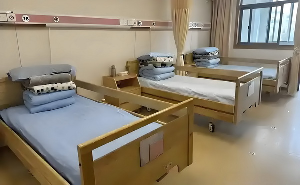 深圳积分入户网络教育学历算吗_演硬汉成名却情路坎坷，8年不敢谈恋爱，遇小10岁的她成宠妻狂魔 却情路坎坷天然氧吧宜人环境